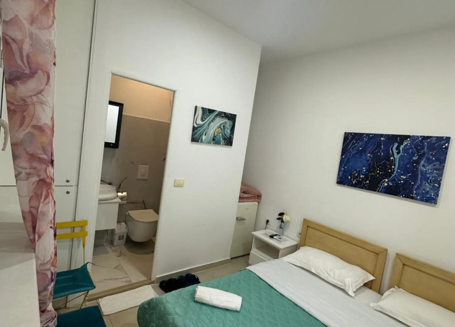 Mira Guest House Tirana Albania